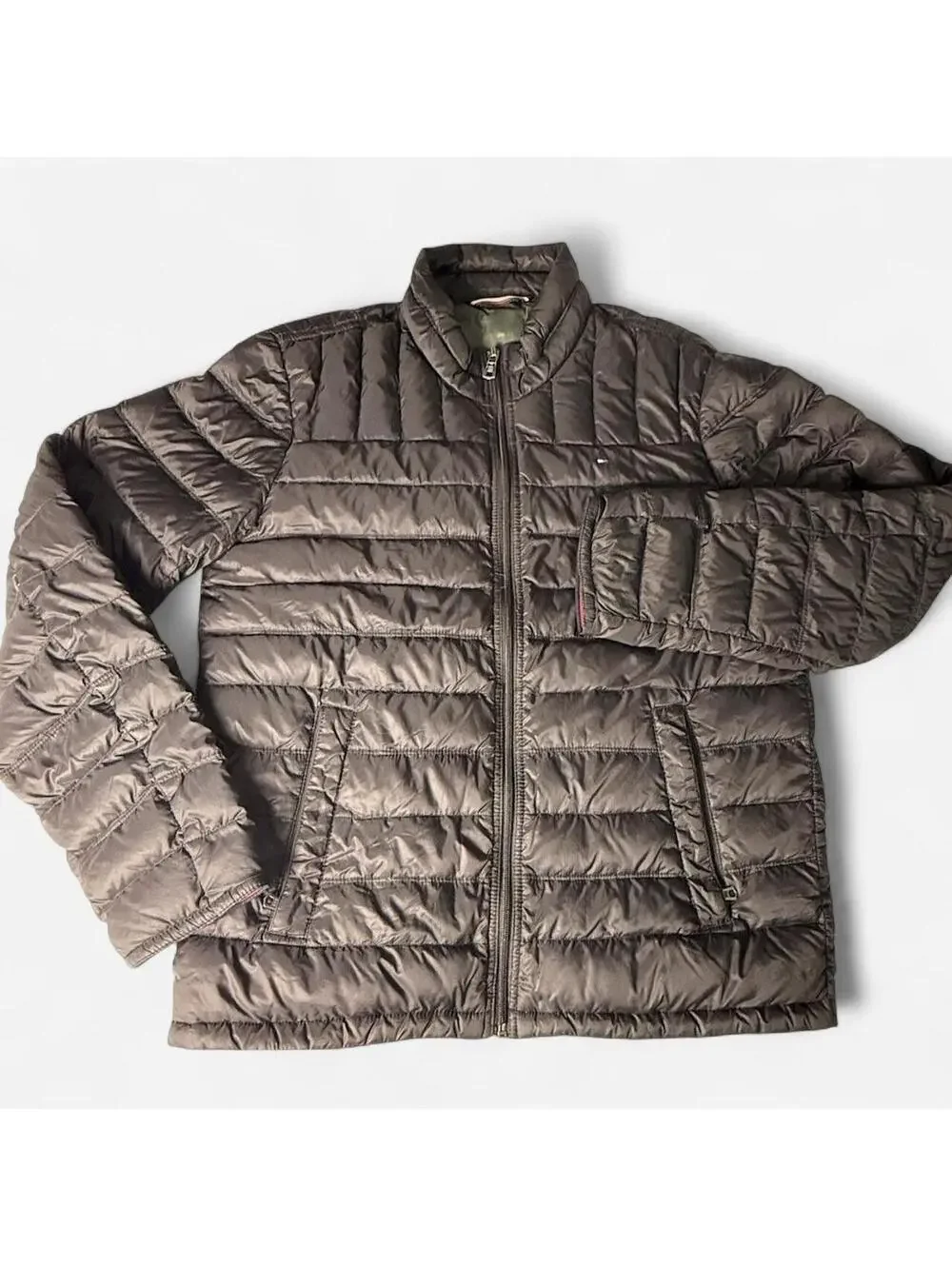 Tommy Hilfiger  Ultra Sft lightweight packable puffer black with green lining